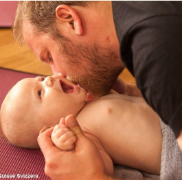 11h00: Atelier Massage bébé : démonstration et découverte